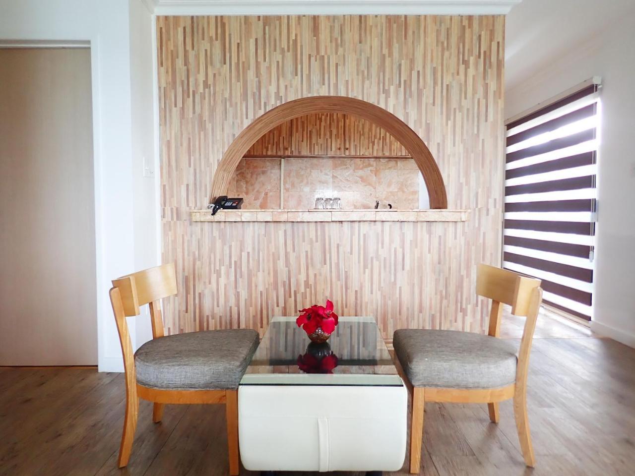 Blue Ocean View Hotel Koror Extérieur photo